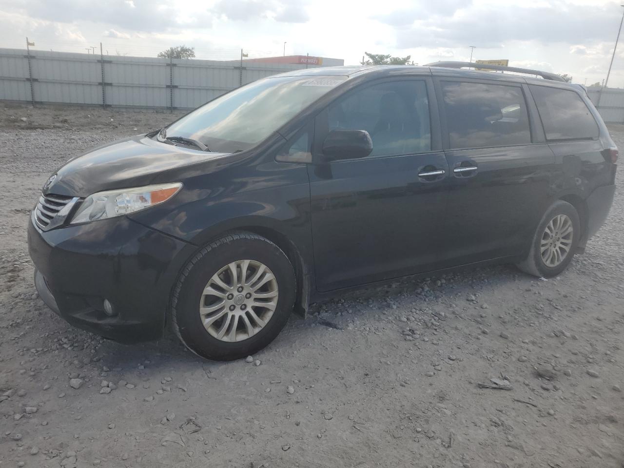 5TDYZ3DC5HS866087 TOYOTA All Models 2017