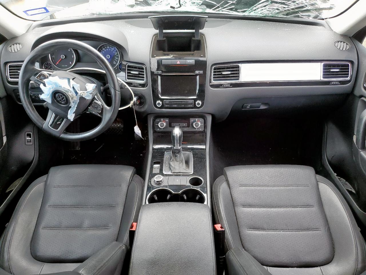 2013 Volkswagen Touareg V6 Tdi VIN: WVGEP9BP6DD005438 Lot: 63470755