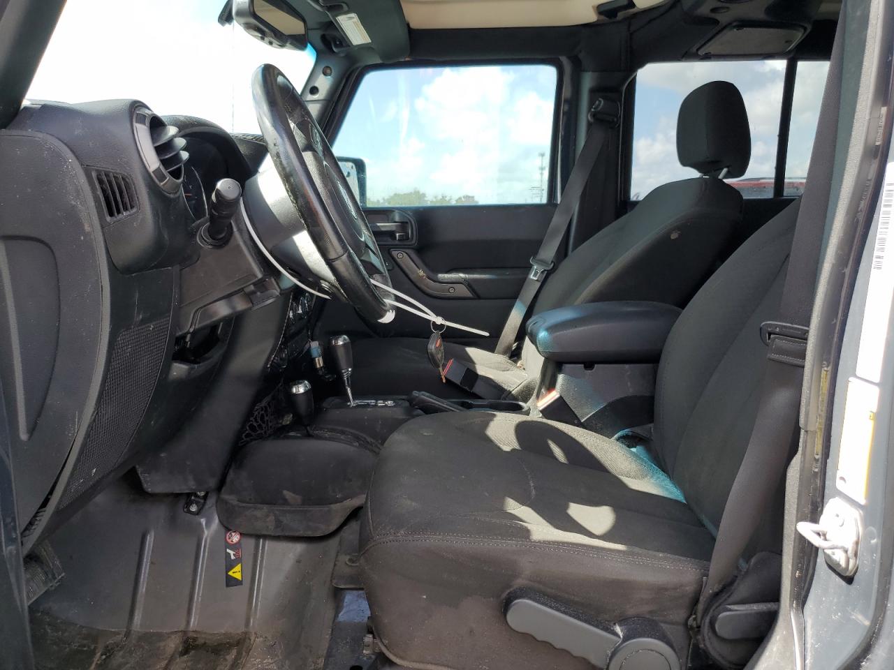 2017 Jeep Wrangler Unlimited Sport VIN: 1C4BJWDG4HL678163 Lot: 65164895