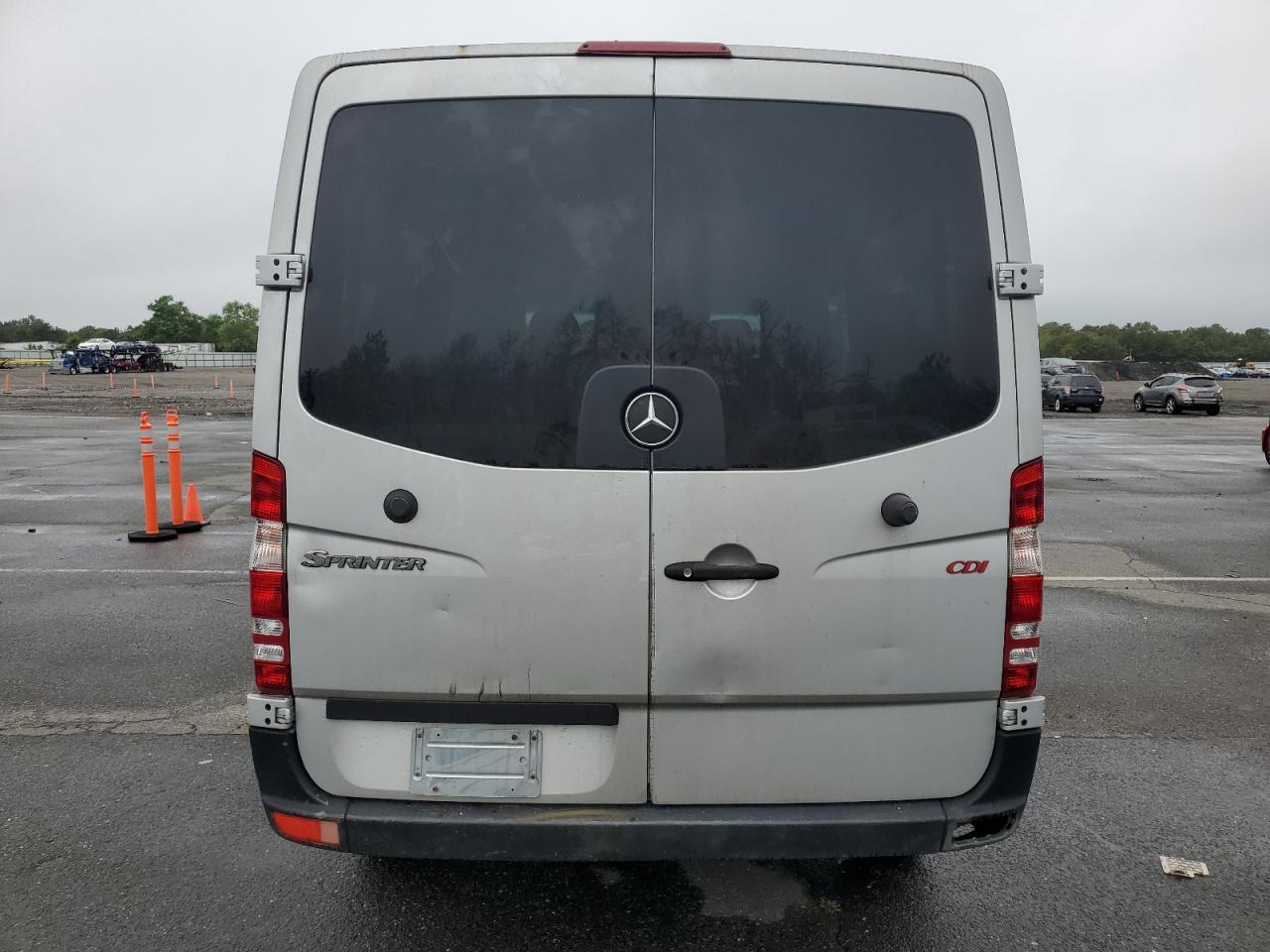 2010 Mercedes-Benz Sprinter 2500 VIN: WDZPE7CC2A5442023 Lot: 61828235