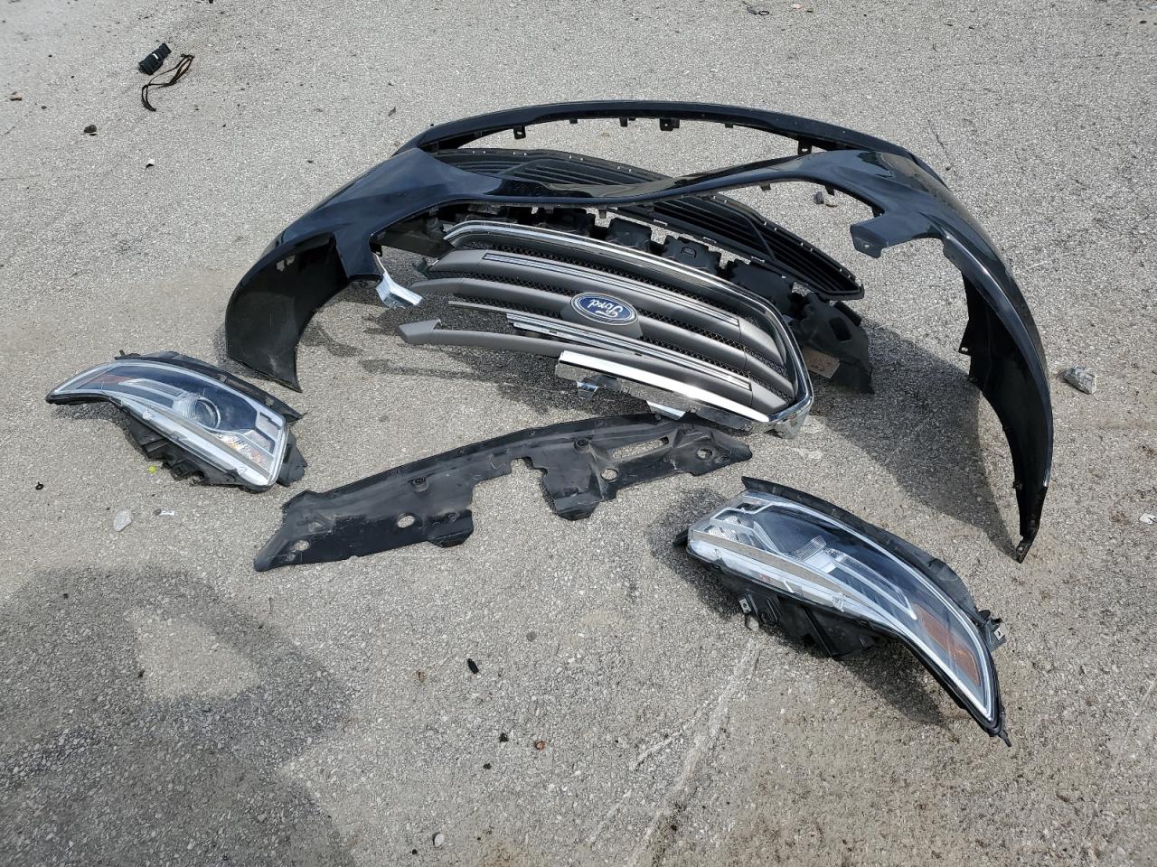 2017 Ford Taurus Se VIN: 1FAHP2D88HG128800 Lot: 65057185