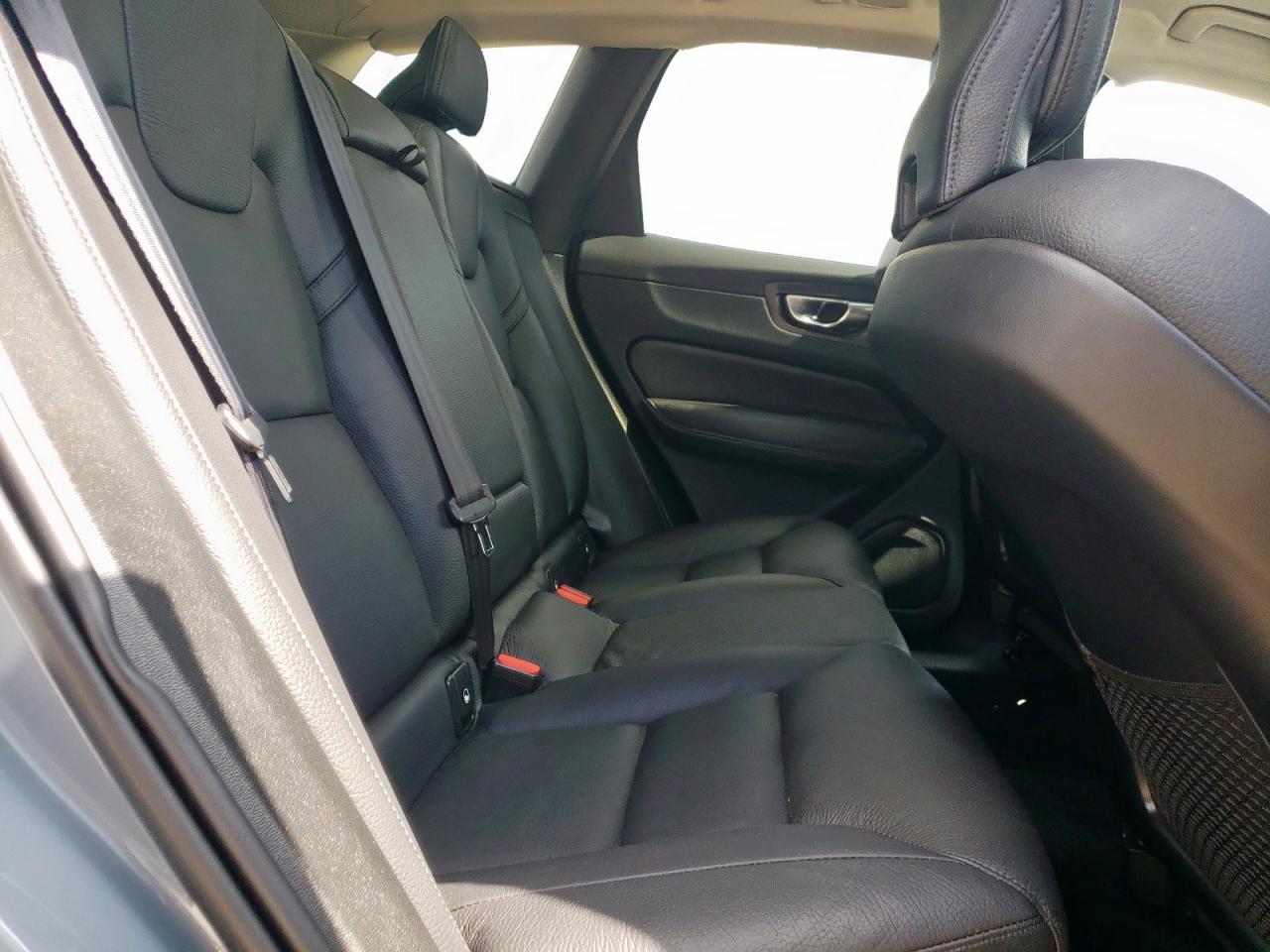 2022 Volvo Xc60 B5 Momentum VIN: YV4L12RK0N1032990 Lot: 64977545