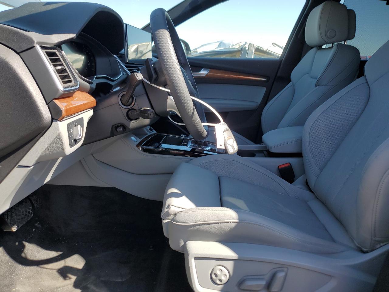 2024 Audi Q5 E Premium Plus 55 VIN: WA1E2AFY4R2080790 Lot: 63275675