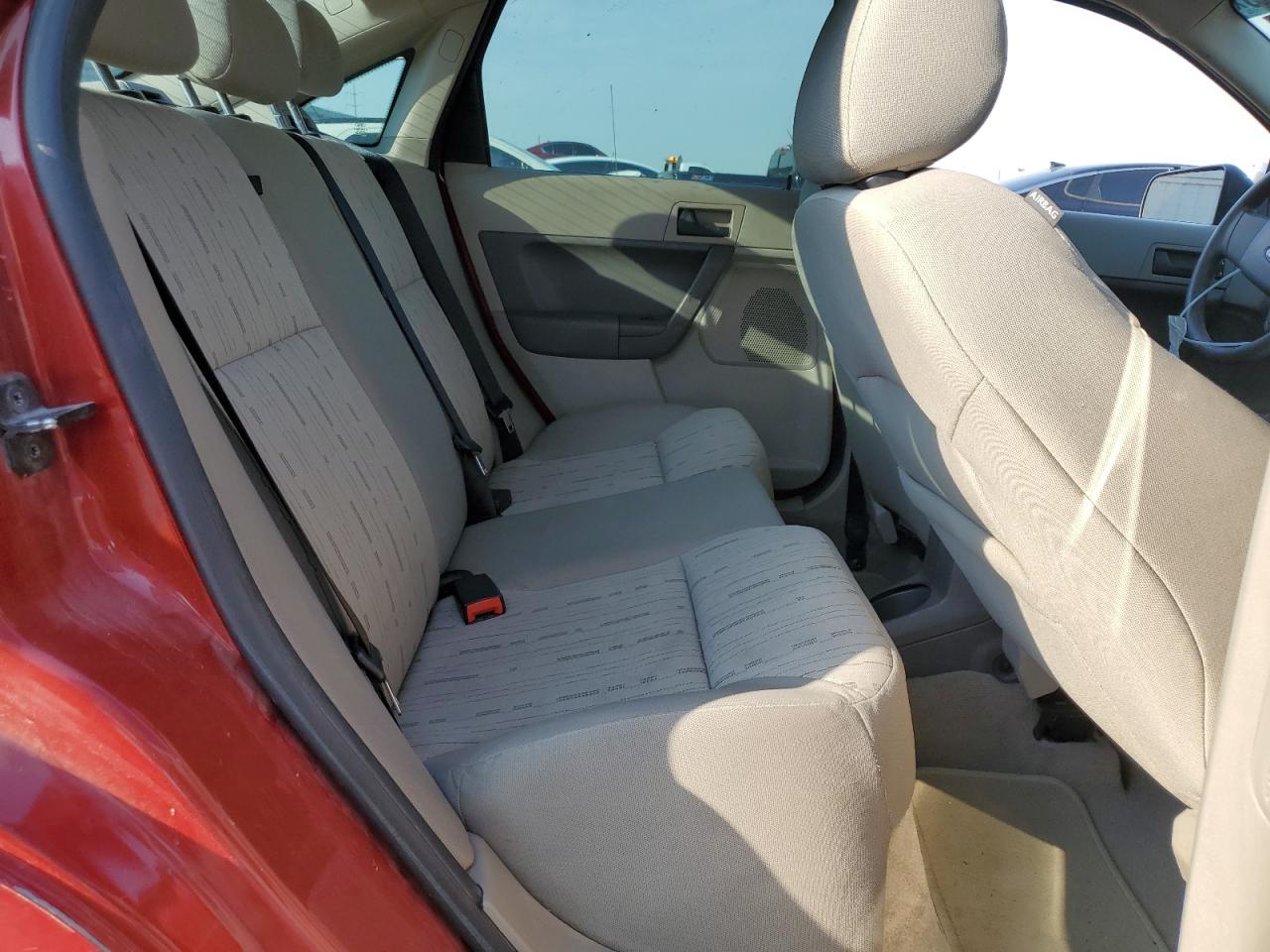 2010 Ford Focus Se VIN: 1FAHP3FN5AW139449 Lot: 65030525
