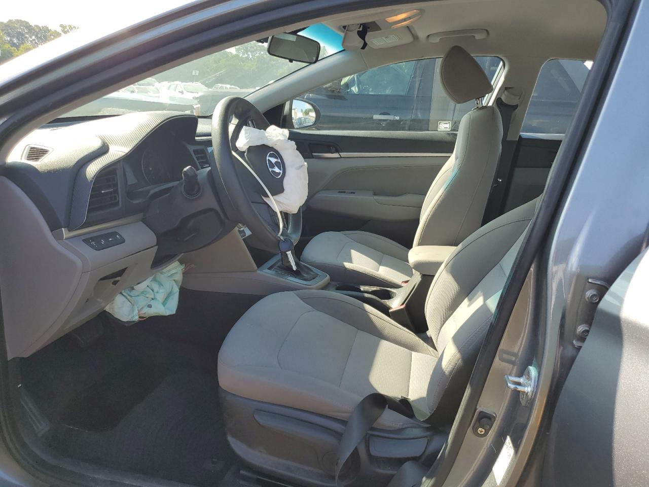 2019 Hyundai Elantra Sel VIN: KMHD84LF1KU748569 Lot: 64978345