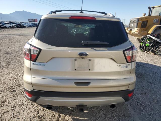  FORD ESCAPE 2018 Золотой