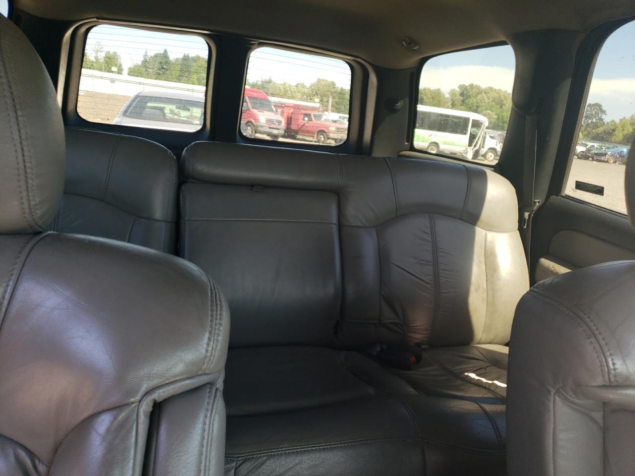 2001 Chevrolet Tahoe K1500 VIN: 1GNEK13T81J163543 Lot: 63308075