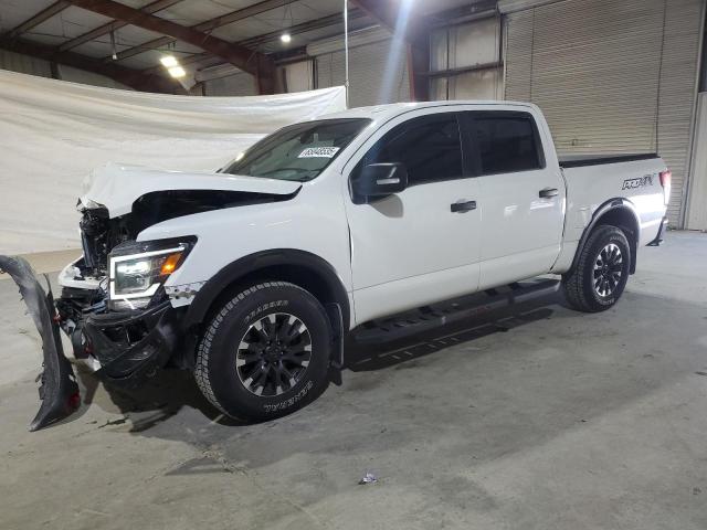  NISSAN TITAN 2021 Белы