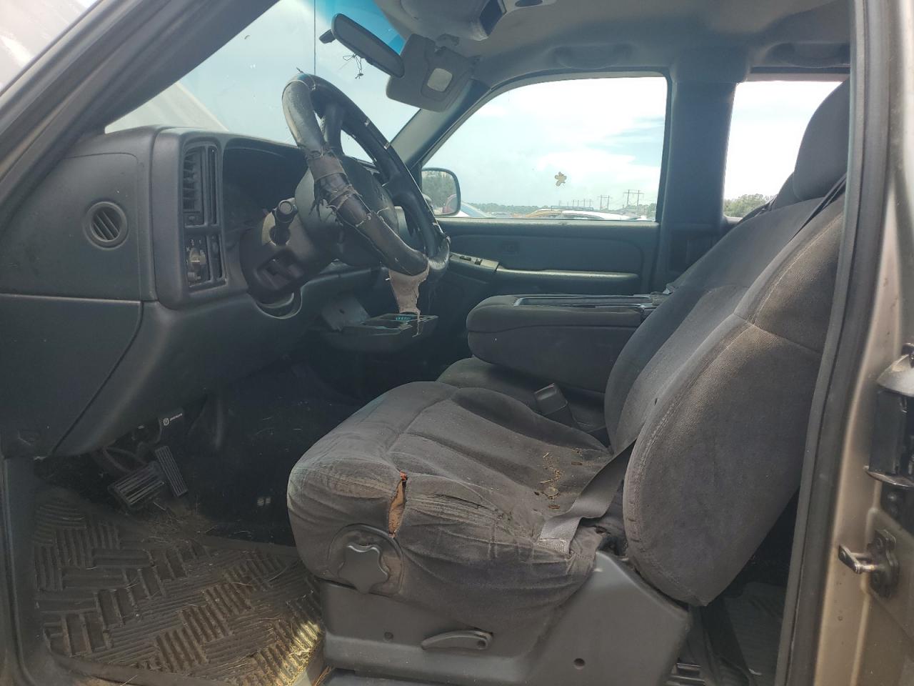 2000 Chevrolet Silverado C1500 VIN: 2GCEC19T7Y1349298 Lot: 63292105