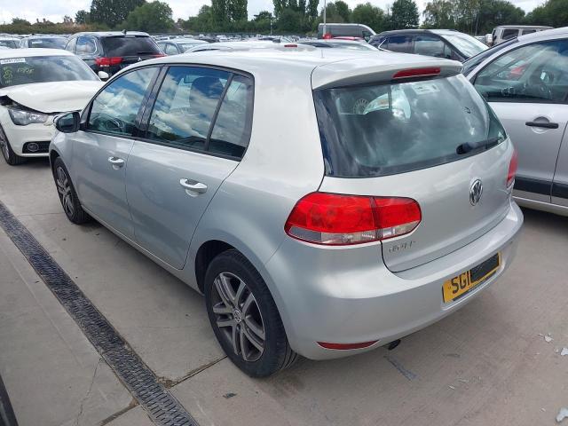 2010 VOLKSWAGEN GOLF SE TD