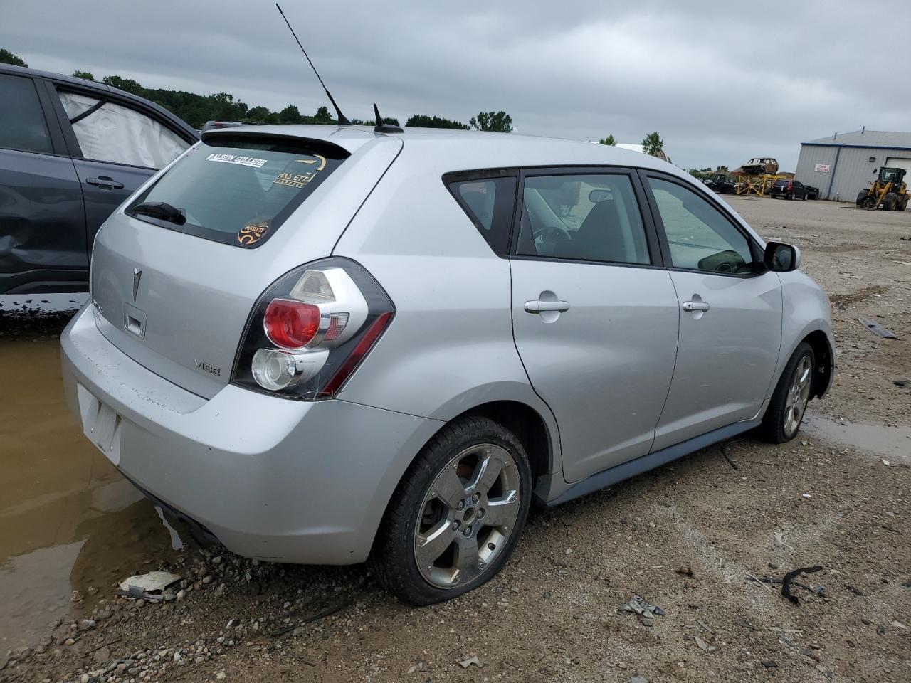 2009 Pontiac Vibe silver null gas 5Y2SP670X9Z457467 photo #4