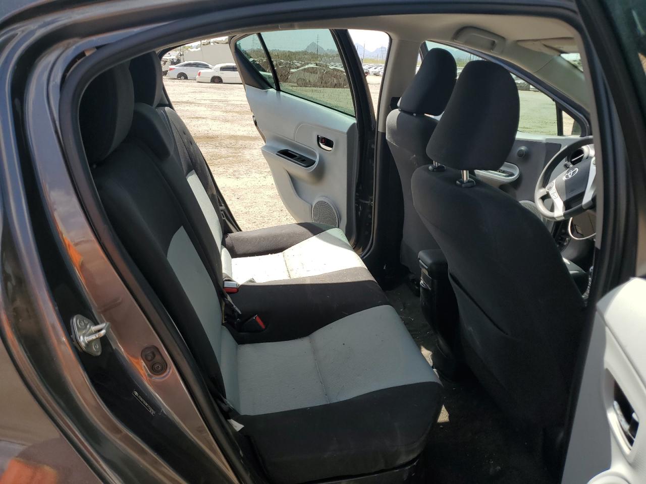 2012 Toyota Prius C VIN: JTDKDTB38C1526963 Lot: 63668435