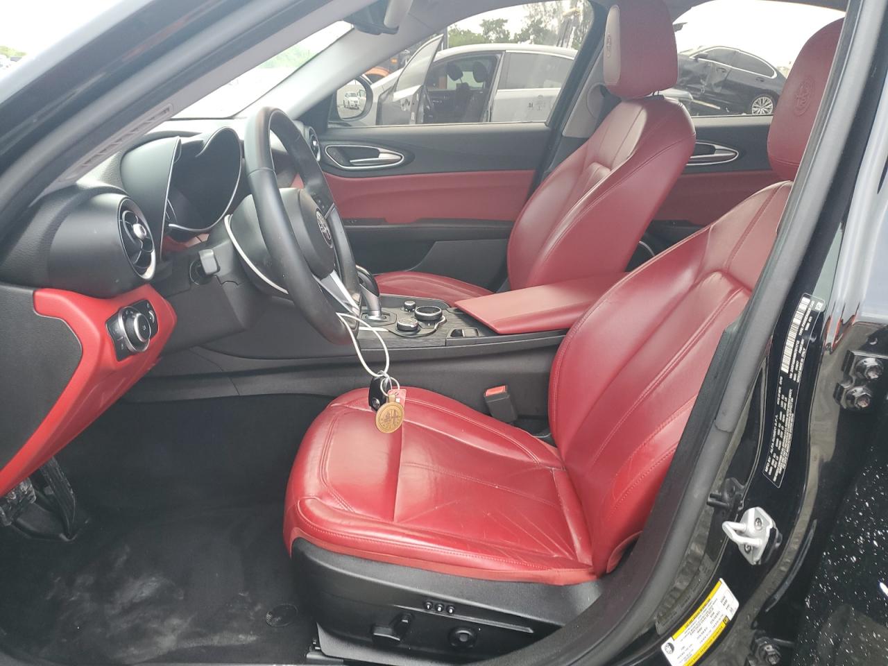 zarfaman8k7611712 ZARFAMAN8K7611712 2019 Alfa Romeo Giulia