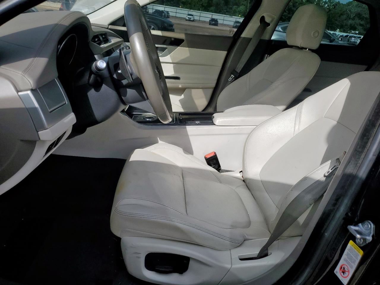 2017 Jaguar Xf Premium VIN: SAJBD4BNXHCY43177 Lot: 68229995