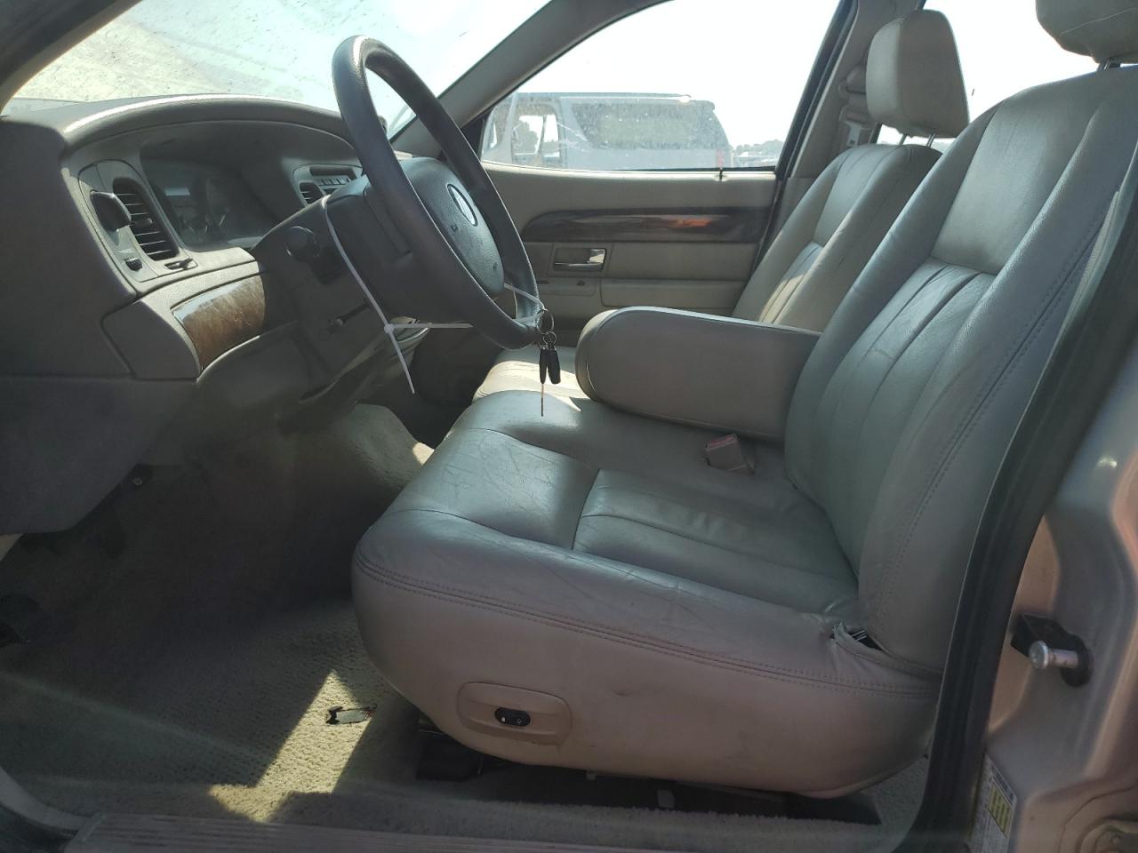 2007 Mercury Grand Marquis Gs VIN: 2MEFM74V57X633665 Lot: 66677775