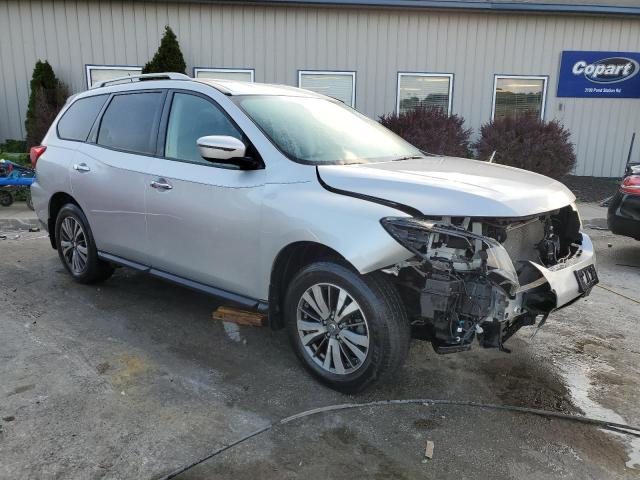  NISSAN PATHFINDER 2017 Серебристый