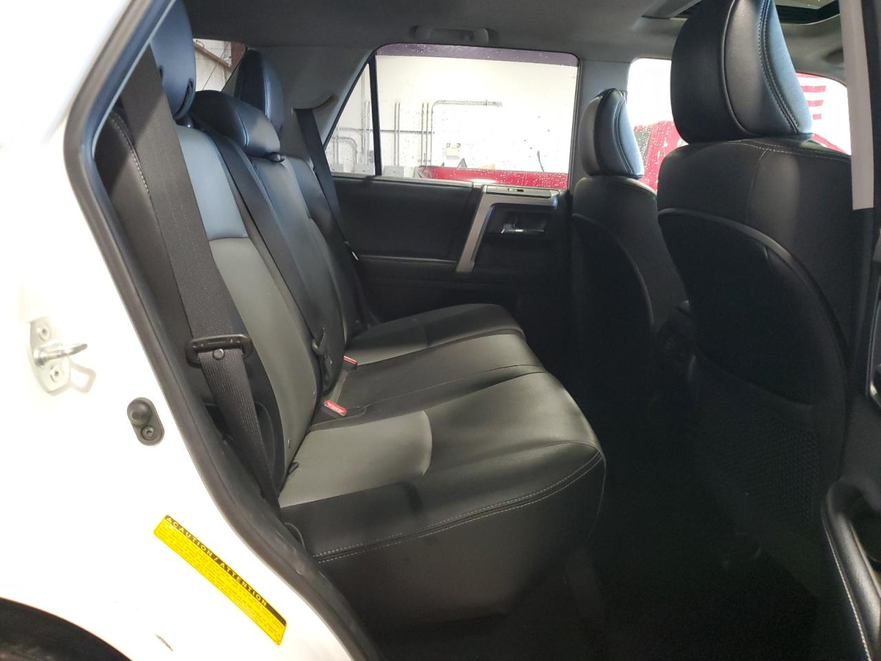 2018 Toyota 4Runner Sr5/Sr5 Premium VIN: JTEBU5JR9J5558999 Lot: 64421925
