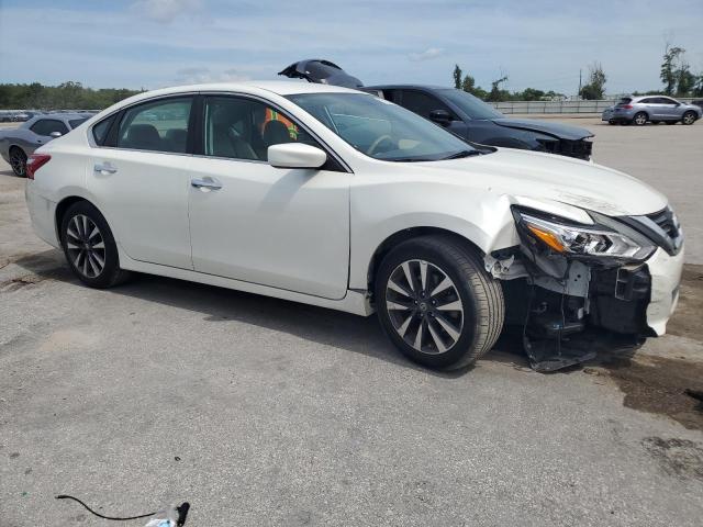  NISSAN ALTIMA 2017 Biały