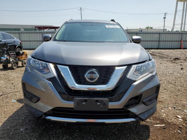  NISSAN ROGUE 2018 Серый