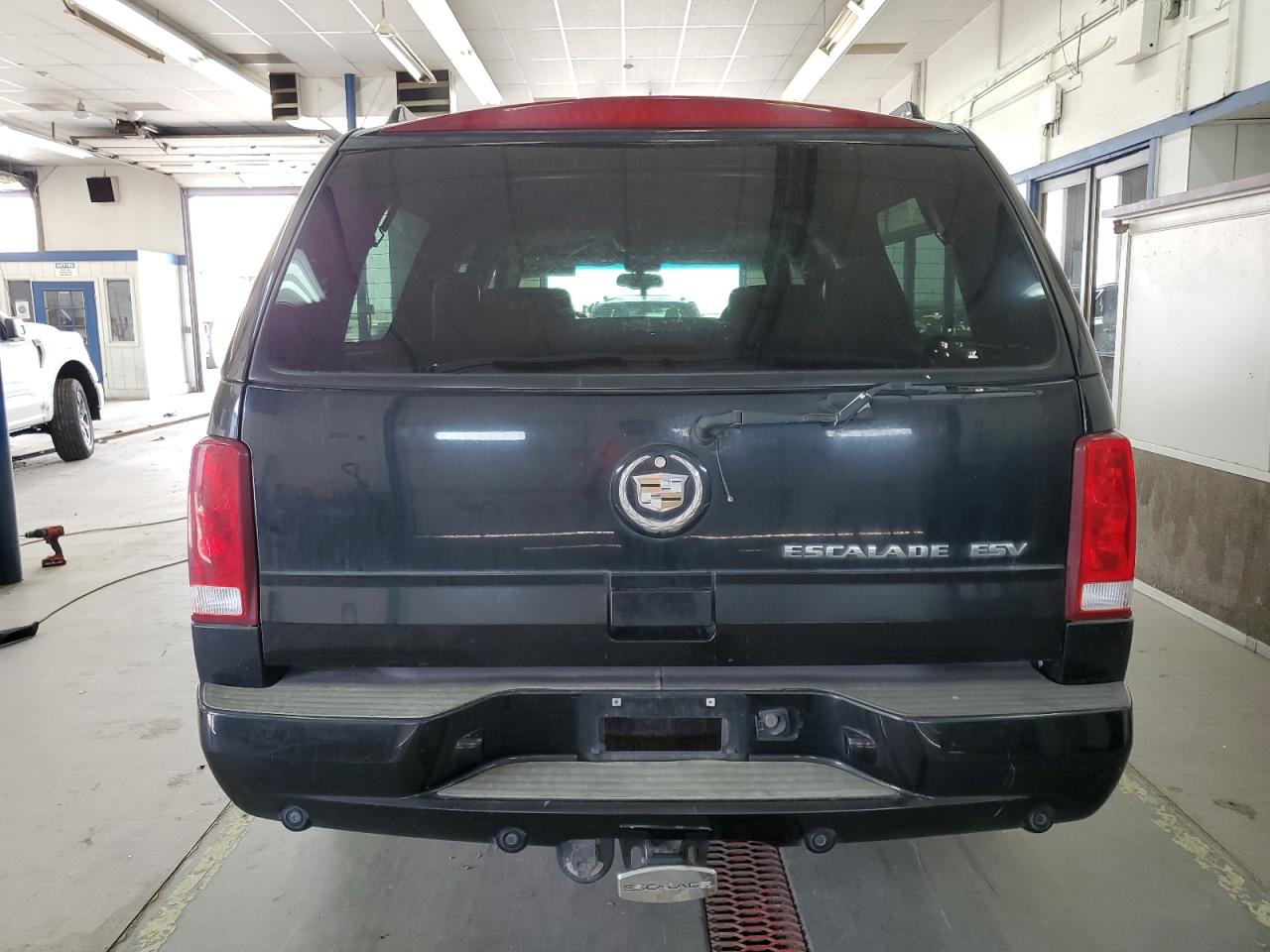 2004 Cadillac Escalade Esv VIN: 3GYFK66N04G233866 Lot: 64982075