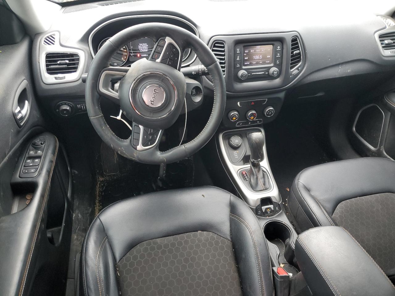 2018 Jeep Compass Latitude VIN: 3C4NJDBB5JT112371 Lot: 65045835