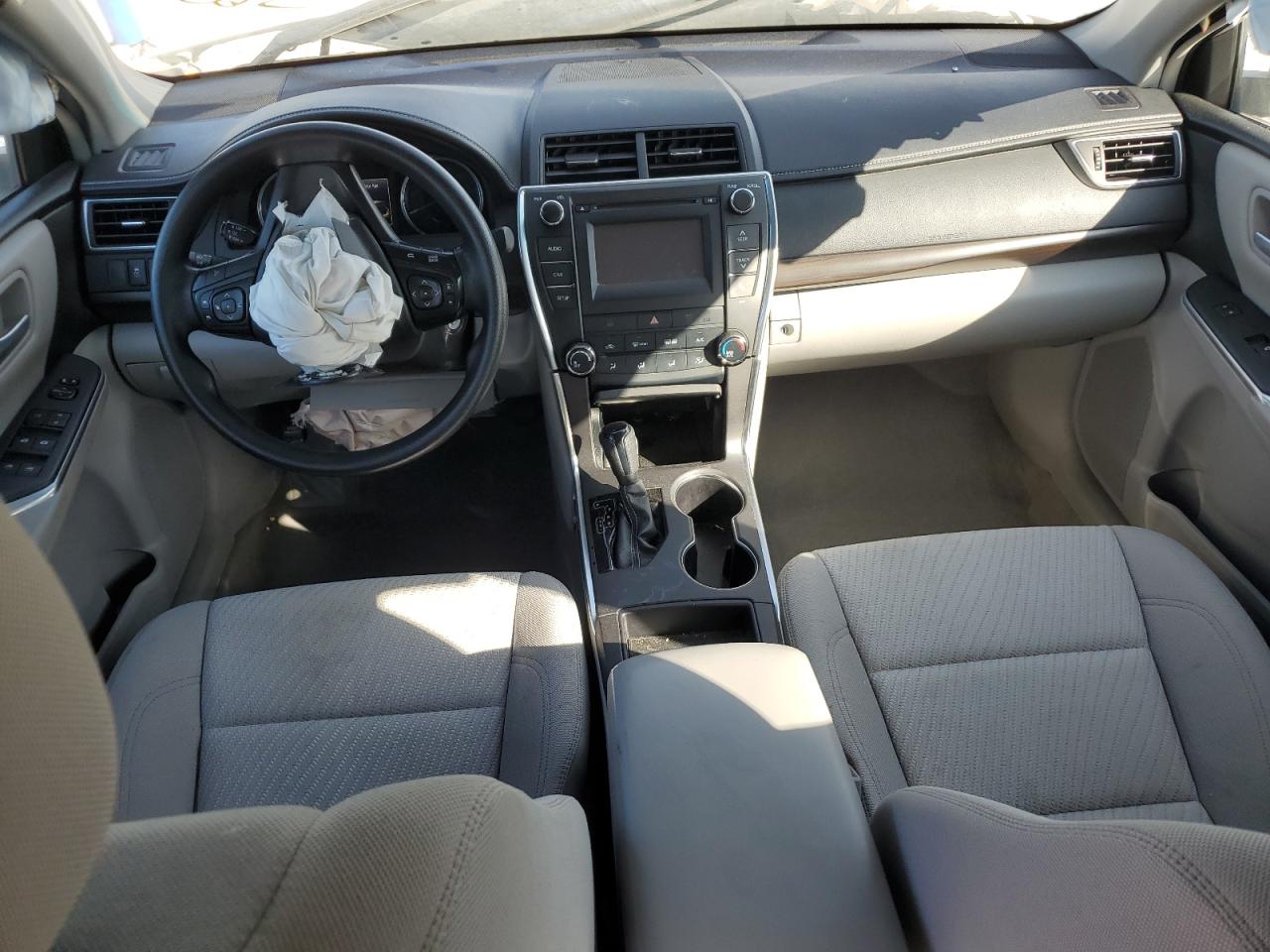 2016 Toyota Camry Le VIN: 4T4BF1FK5GR556136 Lot: 65431045