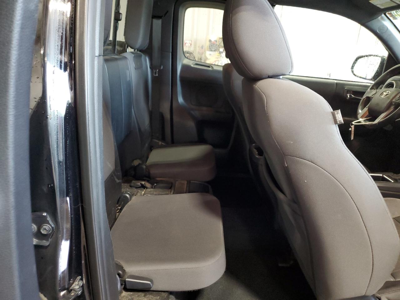 2016 Toyota Tacoma Access Cab VIN: 5TFSZ5AN1GX017462 Lot: 64584205