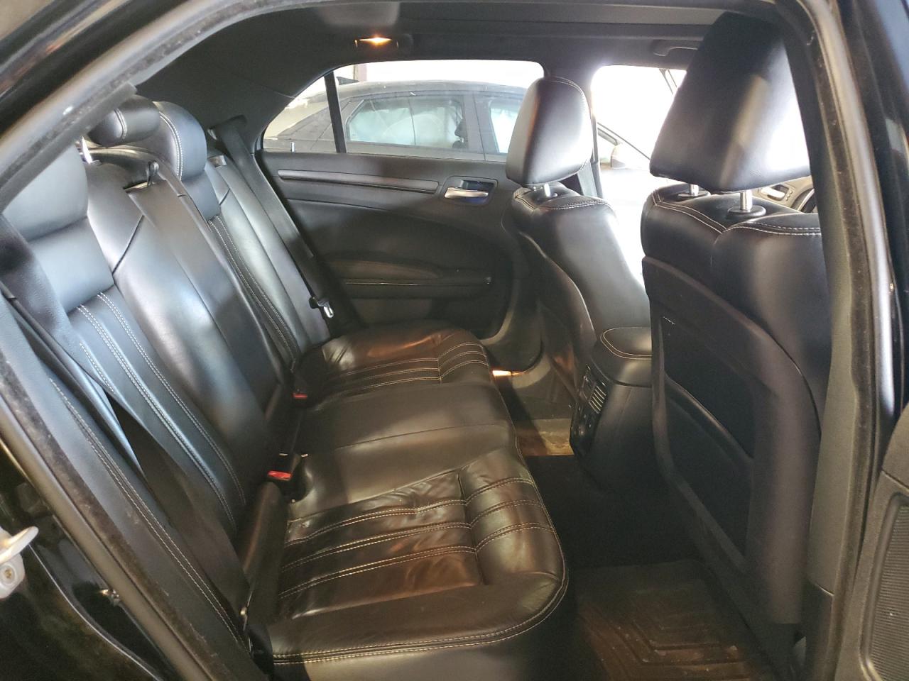 2012 Chrysler 300 S VIN: 2C3CCAJT7CH163879 Lot: 65004355