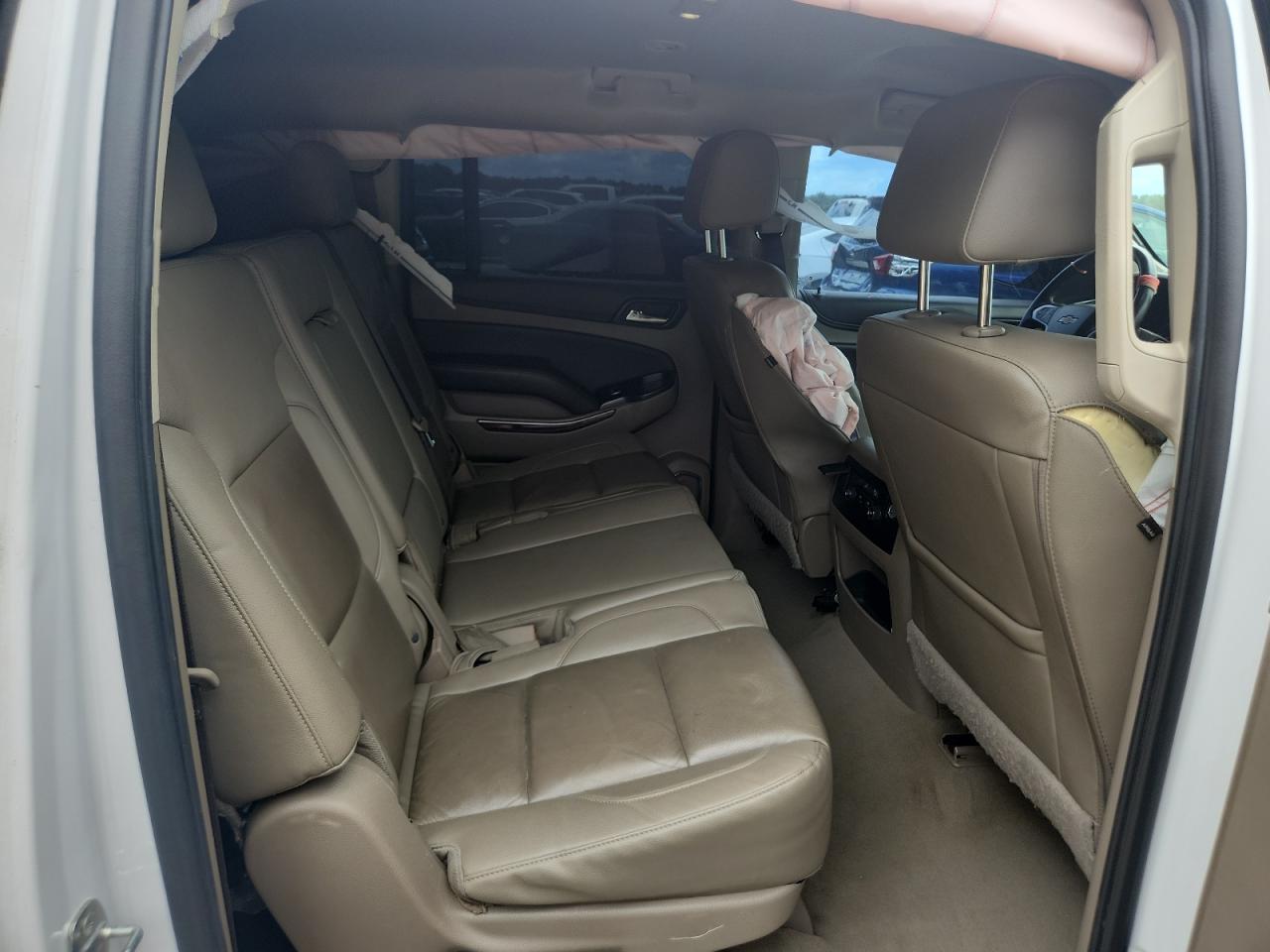 2019 Chevrolet Suburban C1500 Lt VIN: 1GNSCHKCXKR392299 Lot: 66360045