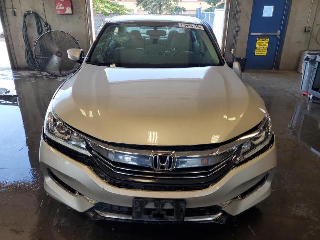 Седаны HONDA ACCORD 2016 Золотой