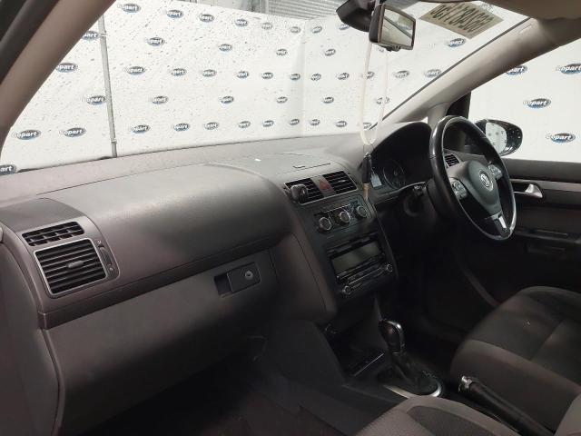 2010 VOLKSWAGEN TOURAN SE