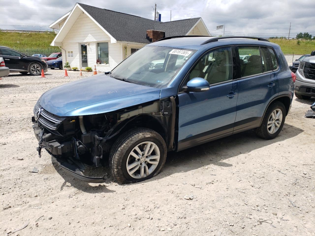 2017 Volkswagen Tiguan S VIN: WVGBV7AX3HK006014 Lot: 65197365