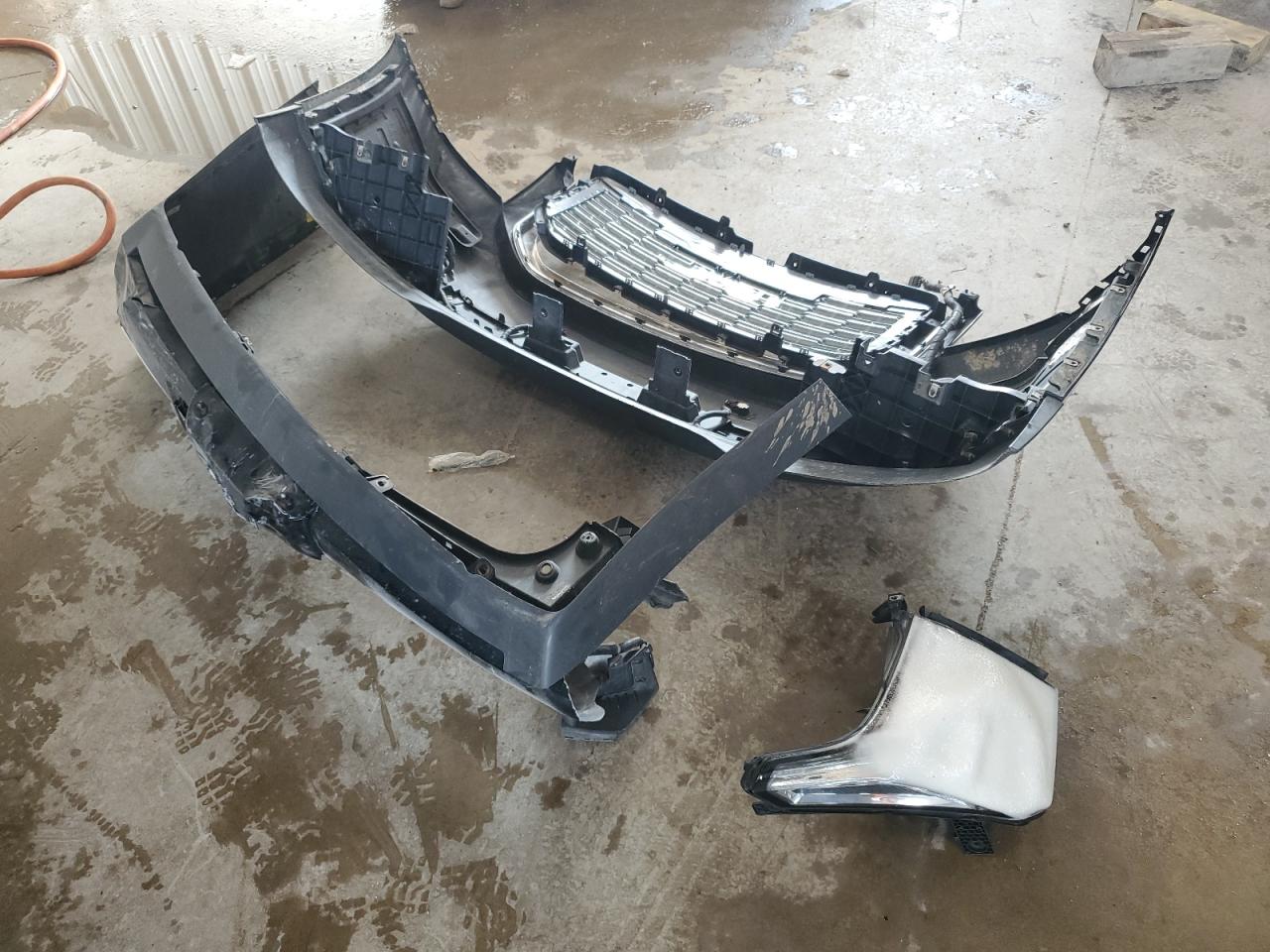 1gks2hkj8jr188114 1GKS2HKJ8JR188114 2018 GMC Yukon Xl Denali