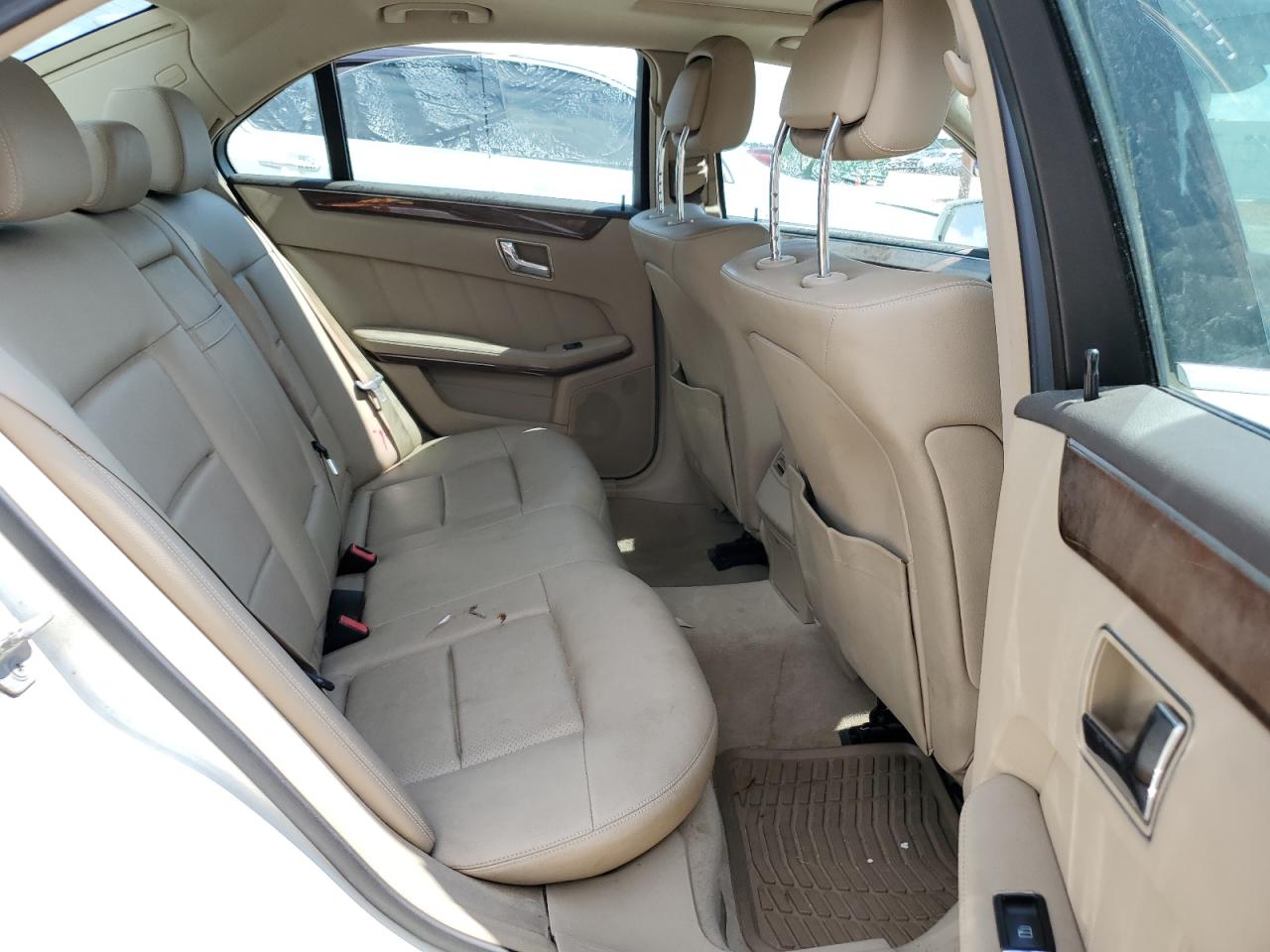 2010 Mercedes-Benz E 350 4Matic VIN: WDDHF8HB1AA098706 Lot: 62590855