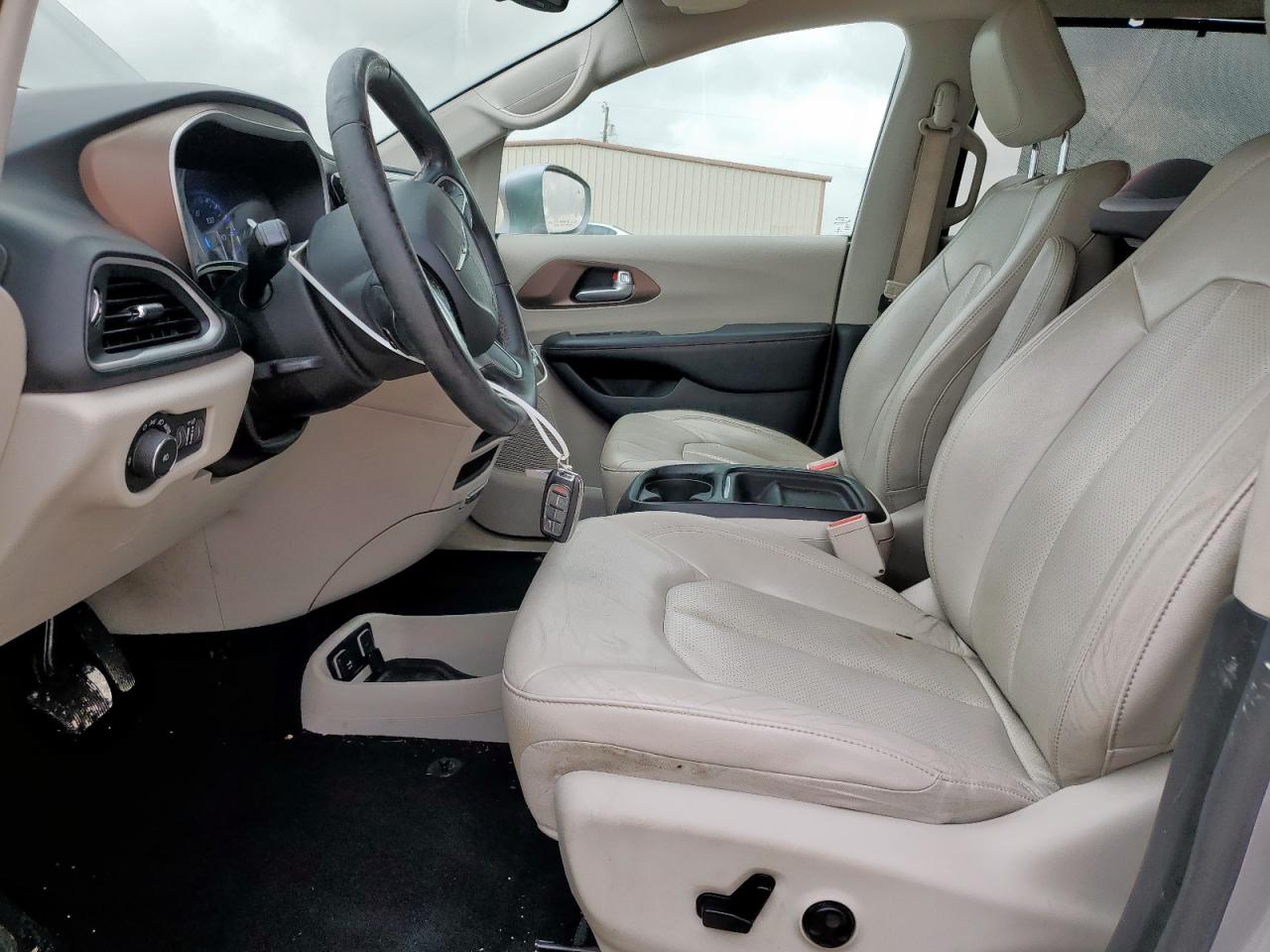 2018 Chrysler Pacifica Touring L VIN: 2C4RC1BGXJR316365 Lot: 63769645