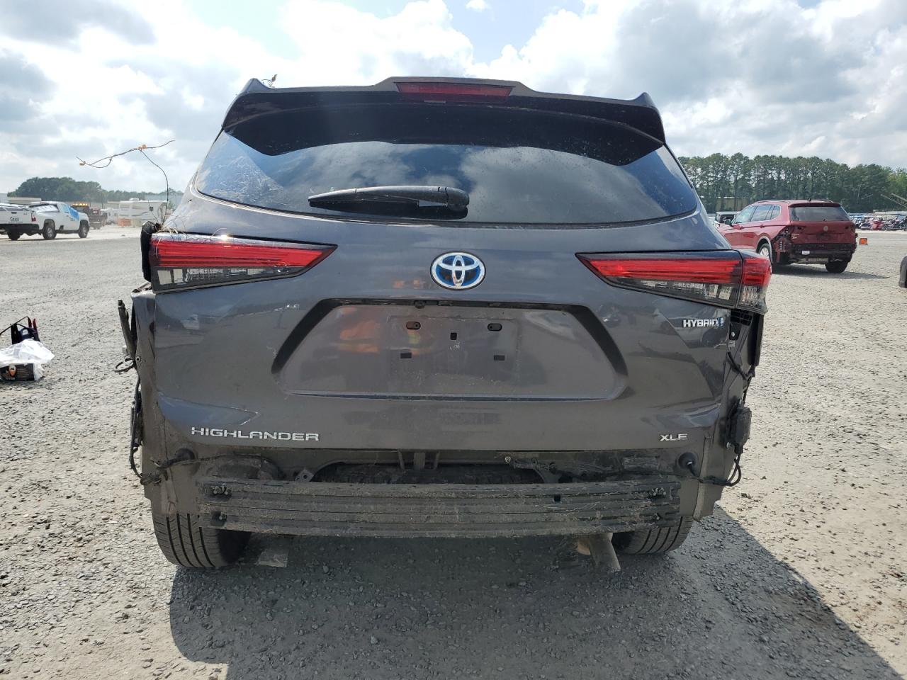 2022 Toyota Highlander Hybrid Xle VIN: 5TDGBRCHXNS553709 Lot: 64360285
