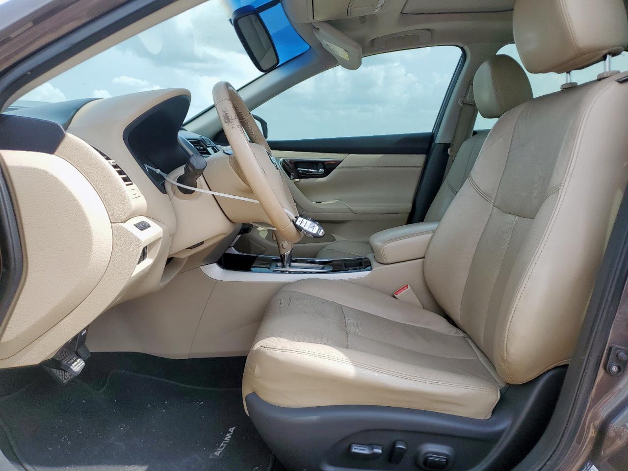 2015 Nissan Altima 2.5 VIN: 1N4AL3AP4FN352511 Lot: 62237705