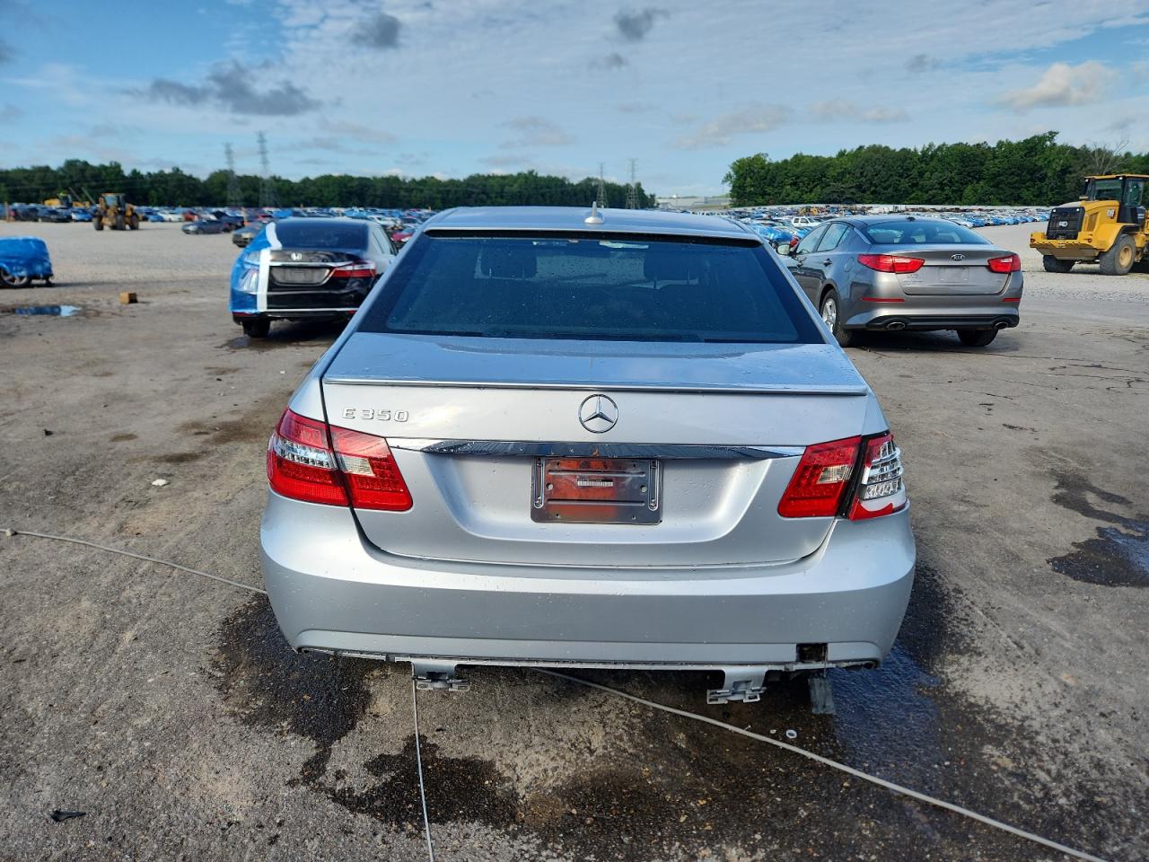2012 Mercedes-Benz E 350 VIN: WDDHF5KB9CA570838 Lot: 64124155