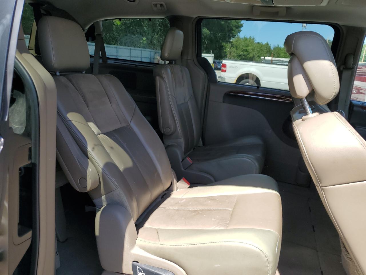 2014 Chrysler Town & Country Limited VIN: 2C4RC1GGXER467186 Lot: 65350815