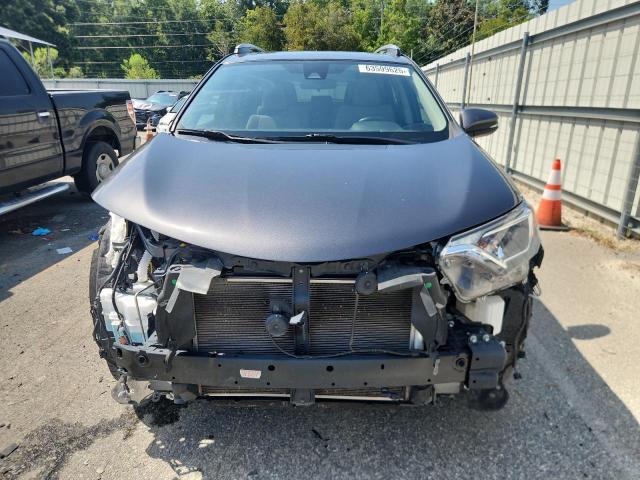  TOYOTA RAV4 2017 Srebrny