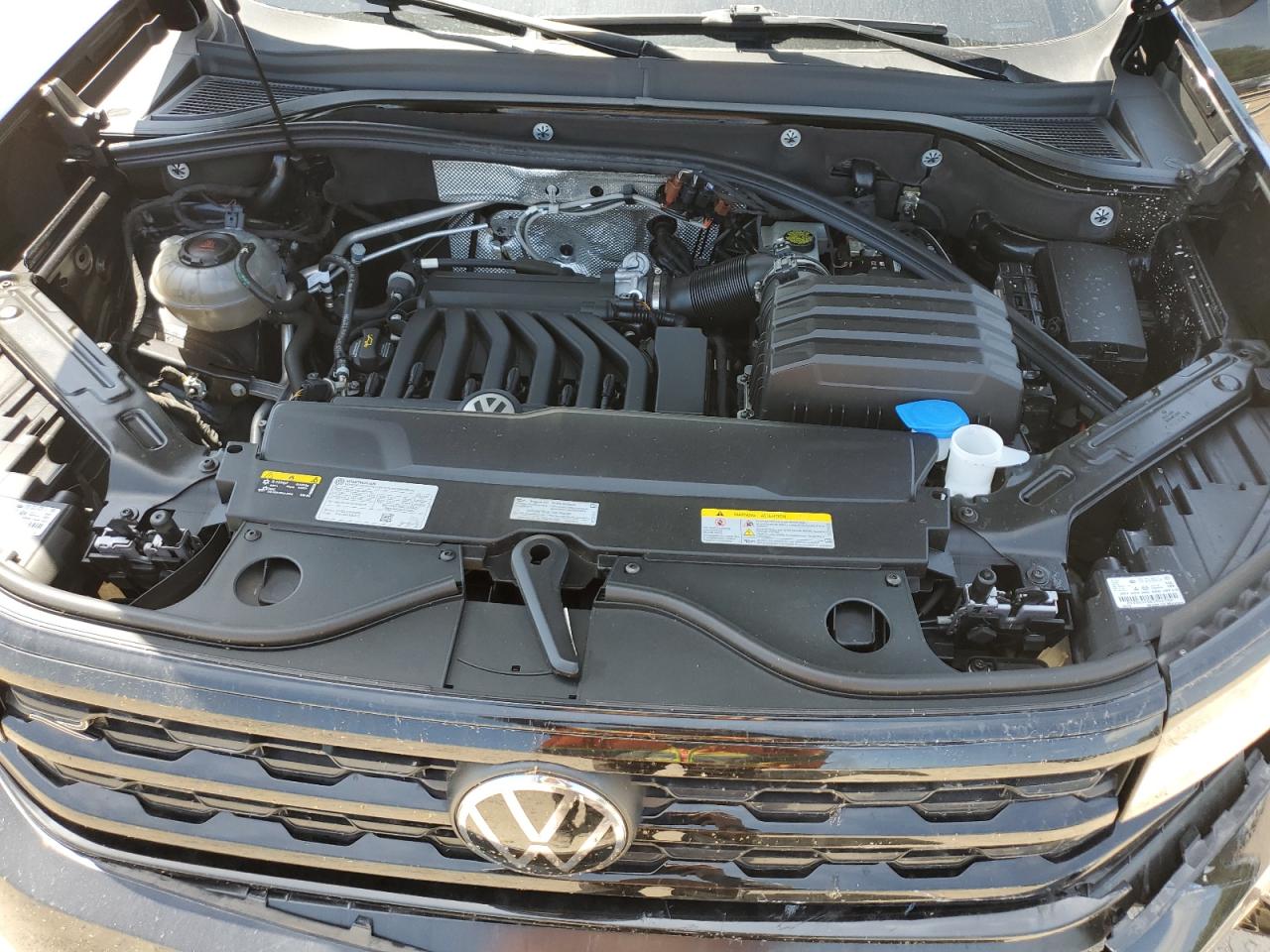 1v2se2ca5pc228254 1V2SE2CA5PC228254 2023 Volkswagen Atlas Cross Sport Sel R-Line