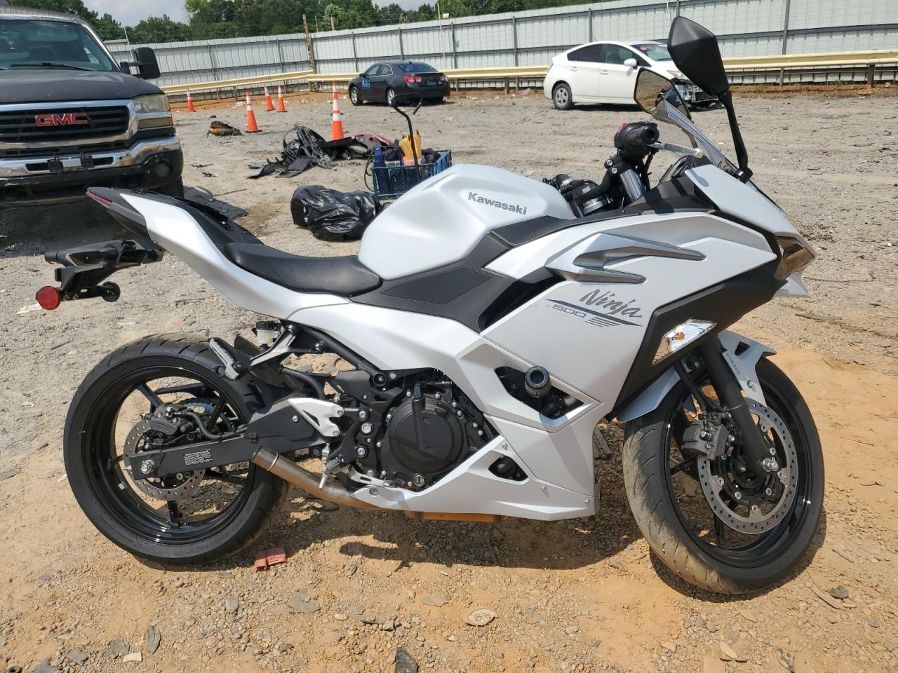 、 Power Commander III USB 213-411 Kawasaki ZX-6 RR (2004)