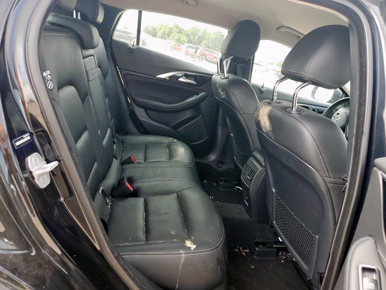 2018 Infiniti Qx30 Base VIN: SJKCH5CR1JA057605 Lot: 63694305
