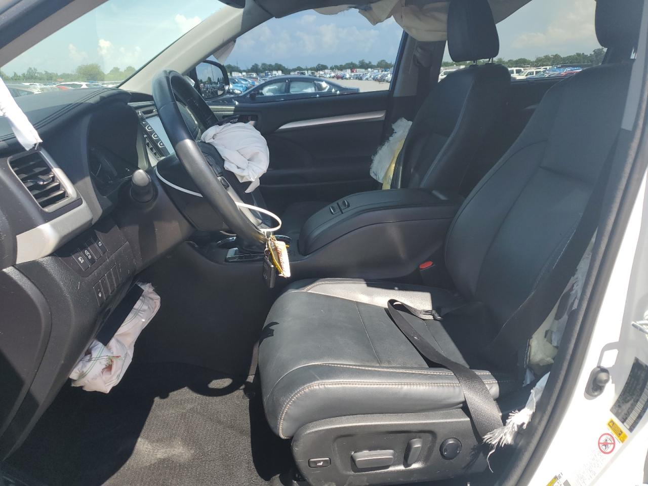 2018 Toyota Highlander Se VIN: 5TDJZRFHXJS546783 Lot: 64308465