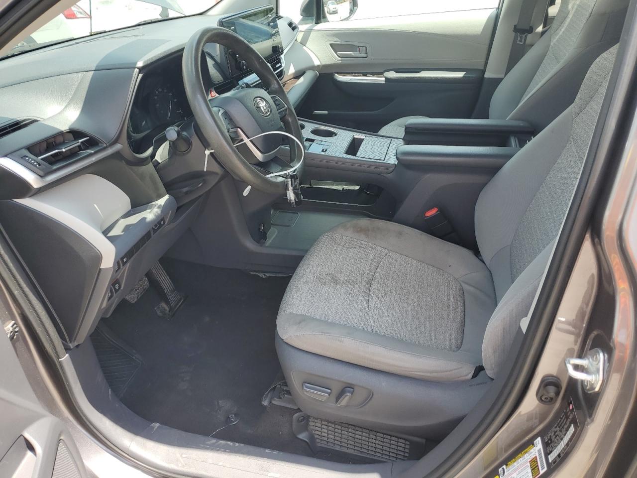 2021 Toyota Sienna Le VIN: 5TDKRKEC7MS028099 Lot: 64029815