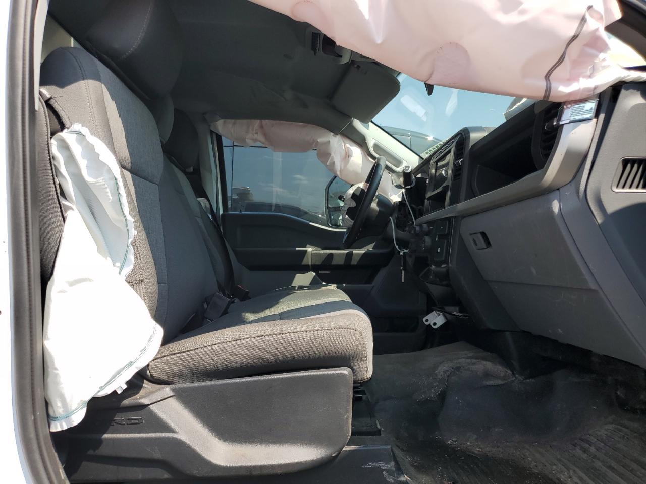 2024 Ford F550 Super Duty VIN: 1FDUF5HTXREE27967 Lot: 62297265