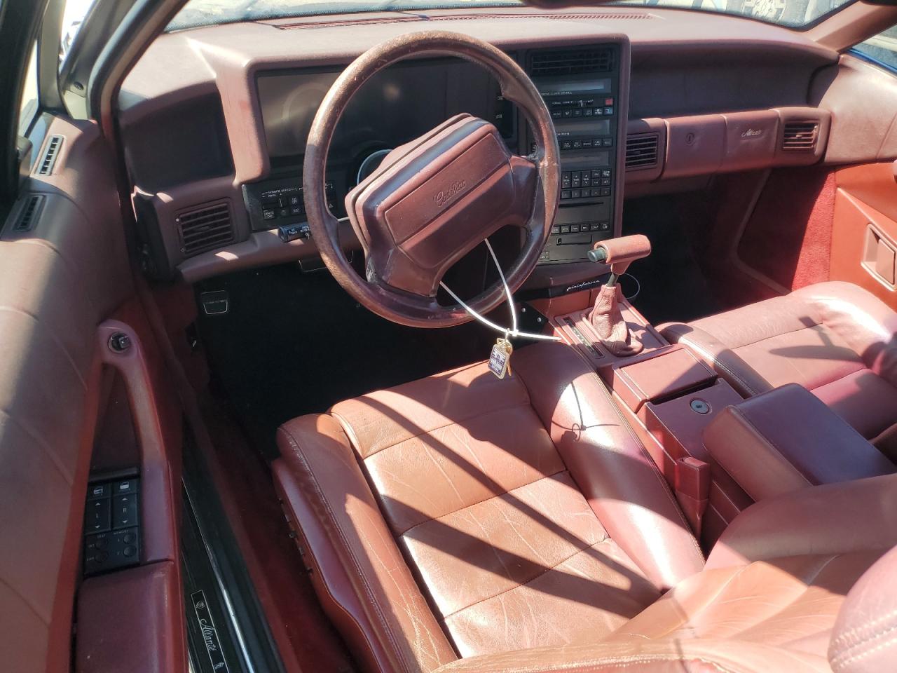 1990 Cadillac Allante VIN: 1G6VS3387LU125127 Lot: 64386715