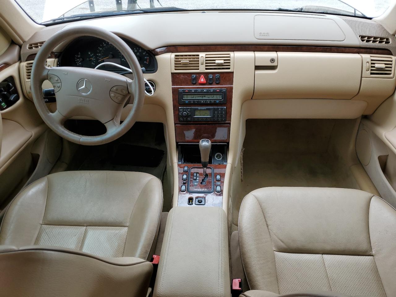 2000 Mercedes-Benz E 320 VIN: WDBJF65J3YB123538 Lot: 63645385