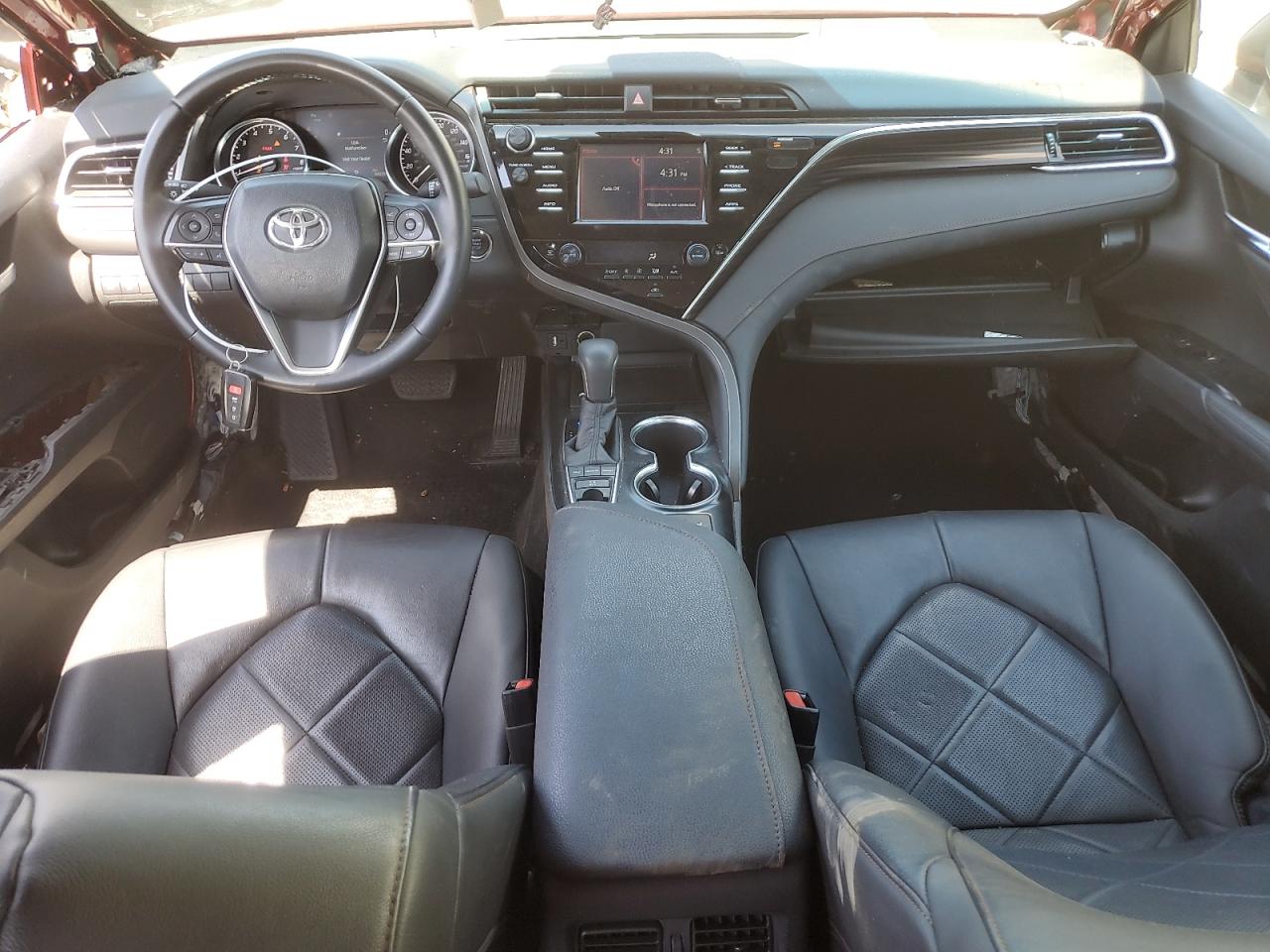 4T1B11HK0JU509450 TOYOTA CAMRY 2018