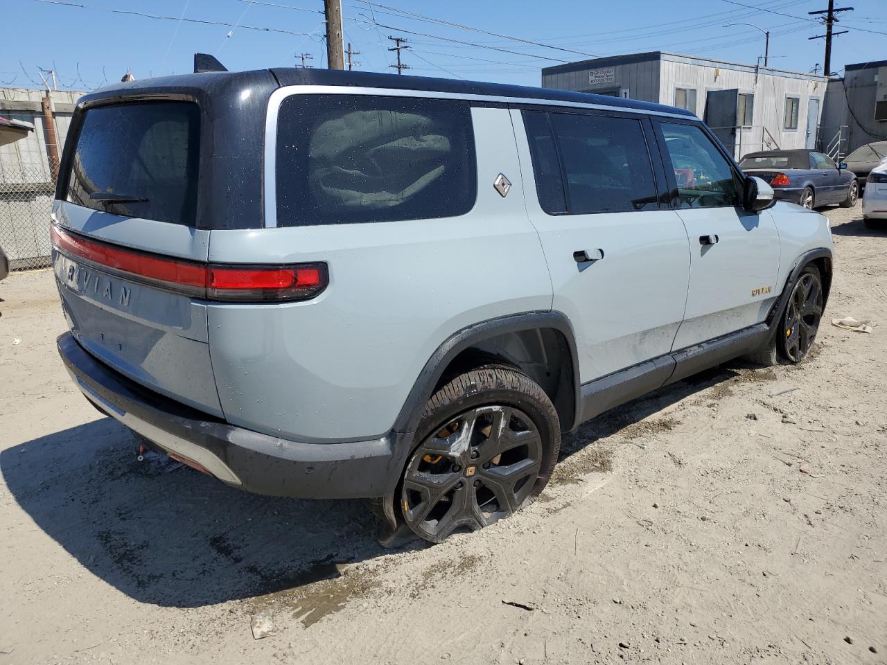 2023 Rivian R1S Adventure grey null electric 7PDSGABA1PN025270 photo #4